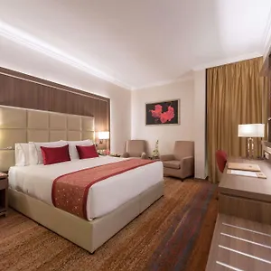 Hotel Ramada By Wyndham Continental
